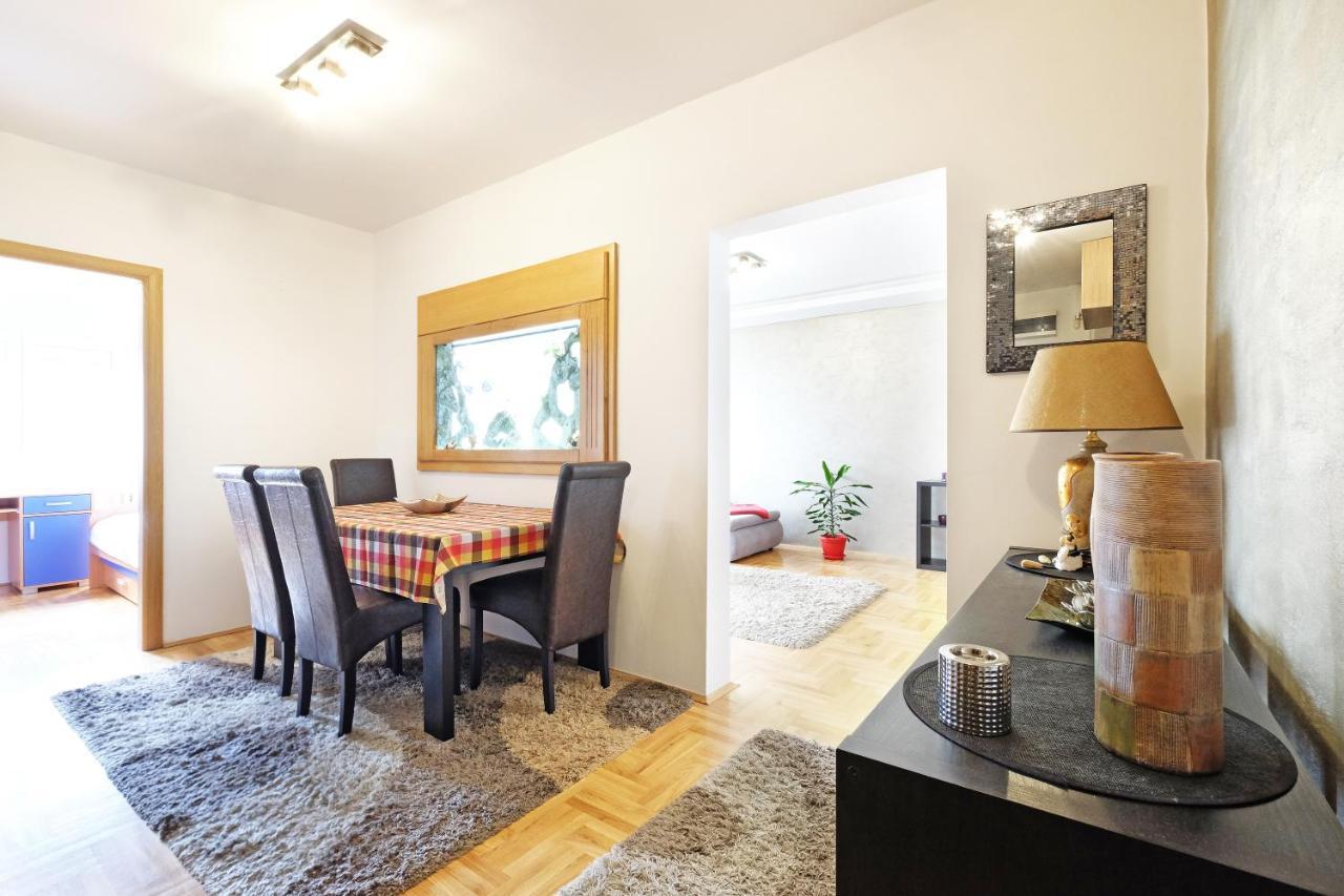 Big Blue Apartment - Belgrade Luaran gambar